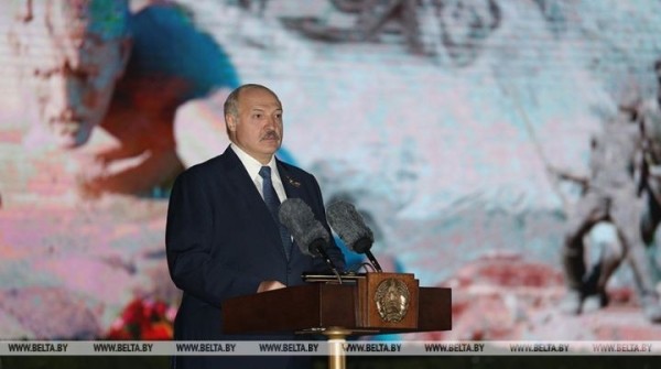 Лукашенко выступит с речью на памятном мероприятии в Брестской крепости 22 июня Лукашенко выступит с речью на памятном мероприятии в Брестской крепости 22 июня