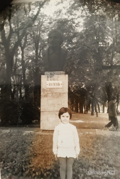 Читатель: Брест, примерно 1986 год
             
                Читатель: Брест, примерно 1986 год