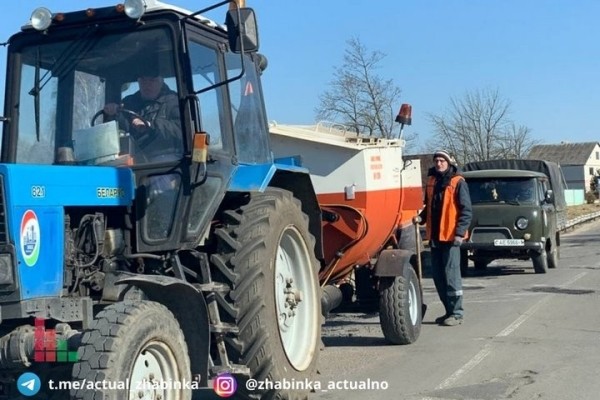 В город-спутнике Бреста осуществляется ремонт дорожного полотна В город-спутнике Бреста осуществляется ремонт дорожного полотна