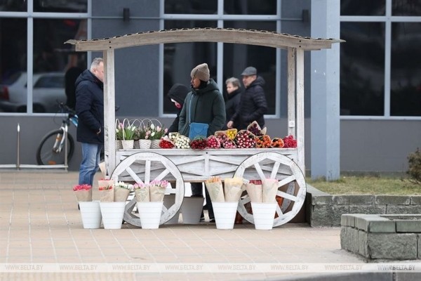 Сколько стоят тюльпаны к 8 марта и прибыльное ли это дело – спросили у продавцов Сколько стоят тюльпаны к 8 марта и прибыльное ли это дело – спросили у продавцов