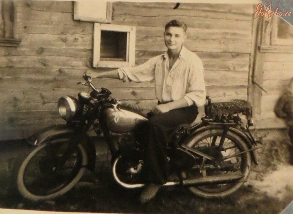Брест. Геннадий Одинцов - байкер 1948 года
             
                Брест. Геннадий Одинцов - байкер 1948 года