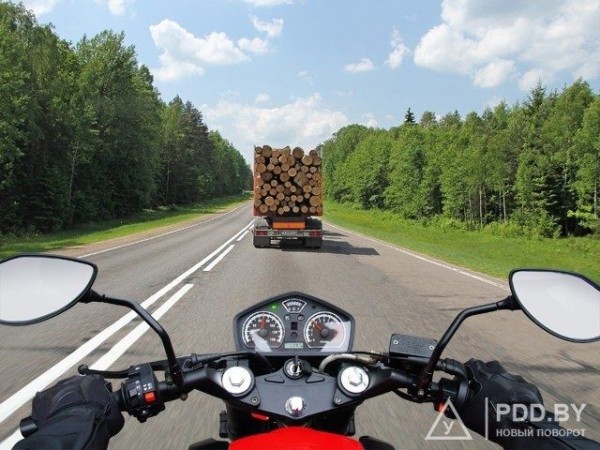 Разрешено ли Вам выполнить обгон в показанной ситуации? Варианты ответов
             
                Разрешено ли Вам выполнить обгон в показанной ситуации? Варианты ответов
