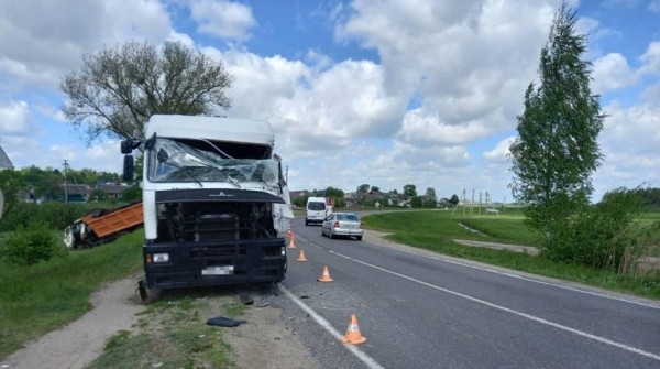 Подробности ДТП в Брестской области с участием двух грузовиков Подробности ДТП в Брестской области с участием двух грузовиков