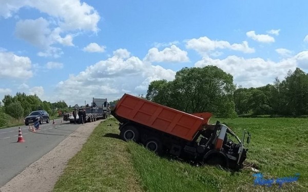 Подробности ДТП в Брестской области с участием двух грузовиков Подробности ДТП в Брестской области с участием двух грузовиков