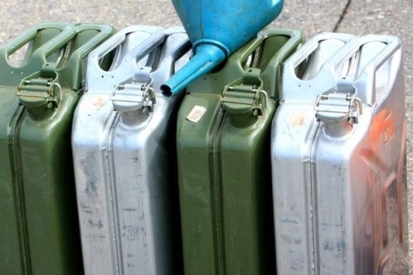 В Германии дальнобойщик-белорус пострадал в стычке со сливщиками топлива В Германии дальнобойщик-белорус пострадал в стычке со сливщиками топлива