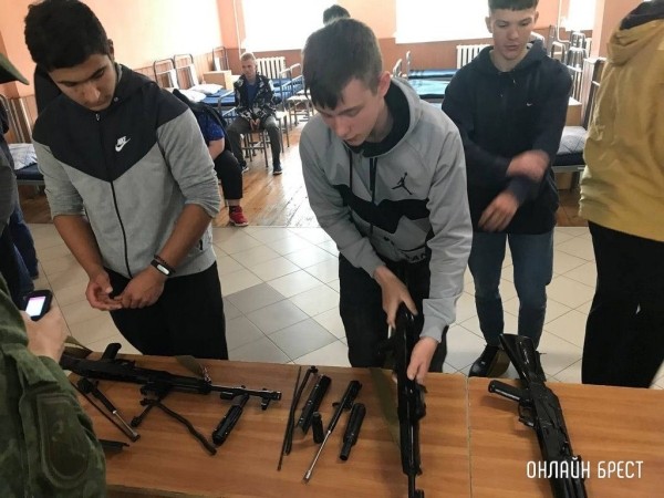 Читатель:  Проведены занятия по боевой подготовке
             
                Читатель:  Проведены занятия по боевой подготовке
