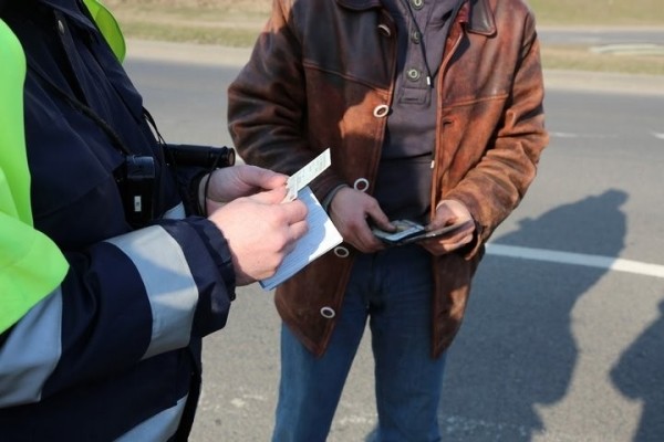 Почему лучше поменять права родом из СССР и что предусмотрено за просроченное в/у? Почему лучше поменять права родом из СССР и что предусмотрено за просроченное в/у?