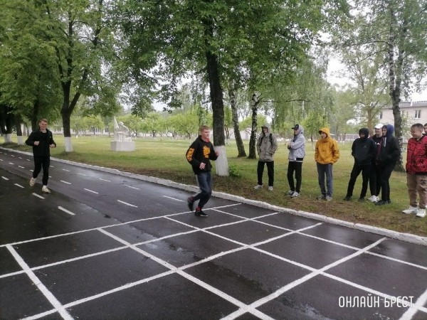 Читатель:  Проведены занятия по боевой подготовке
             
                Читатель:  Проведены занятия по боевой подготовке