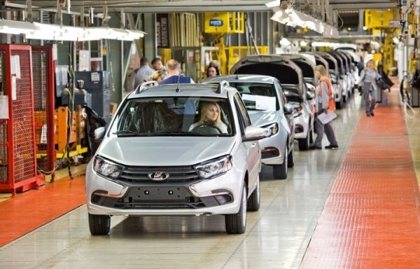 Без подушек безопасности и ABS. АвтоВАЗ запустил производство самой дешёвой Granta Без подушек безопасности и ABS. АвтоВАЗ запустил производство самой дешёвой Granta