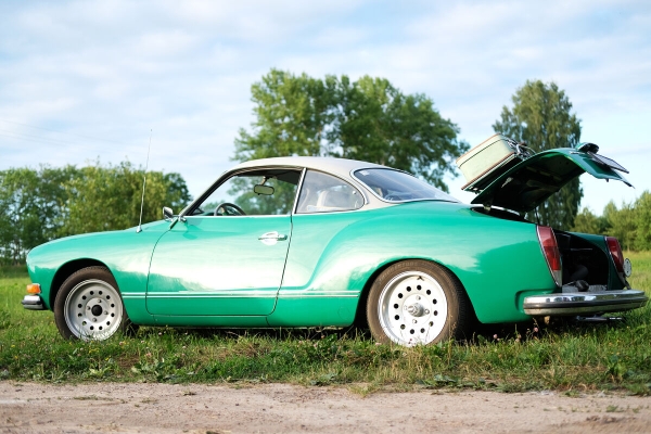 Porsche для домохозяек. Белорус рассказал о 48-летнем Volkswagen Karmann-Ghia Porsche для домохозяек. Белорус рассказал о 48-летнем Volkswagen Karmann-Ghia