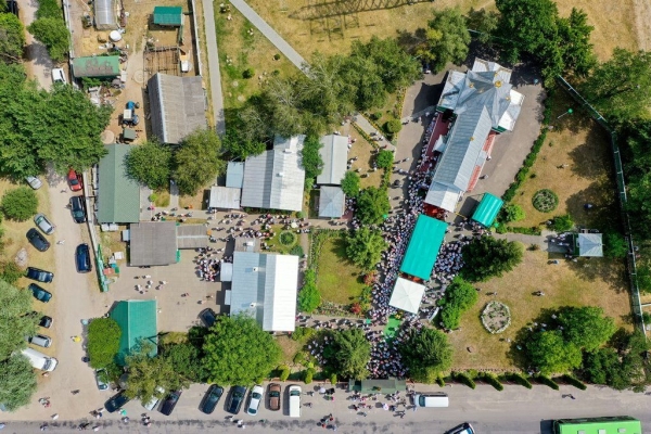 Сегодня в Бресте прошёл Крестный ход к мужскому монастырю
             
                Сегодня в Бресте прошёл Крестный ход к мужскому монастырю