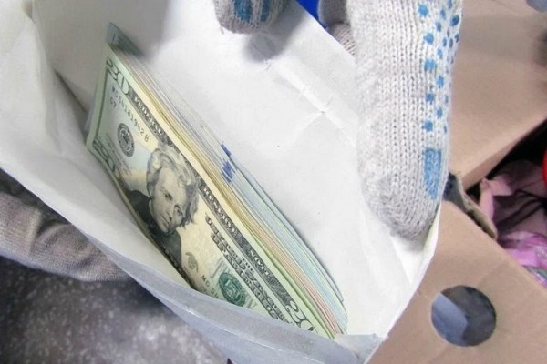В Беларуси участились попытки пересылать инвалюту международной почтой В Беларуси участились попытки пересылать инвалюту международной почтой