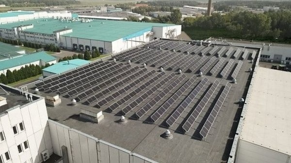 На крыше складского комплекса в Бресте оборудовали сотни солнечных панелей и запустили электростанцию На крыше складского комплекса в Бресте оборудовали сотни солнечных панелей и запустили электростанцию