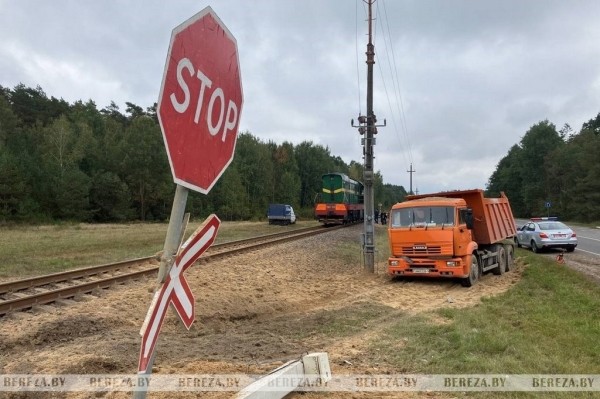 В Брестской области произошло ДТП с участием маневрового вагонного тягача