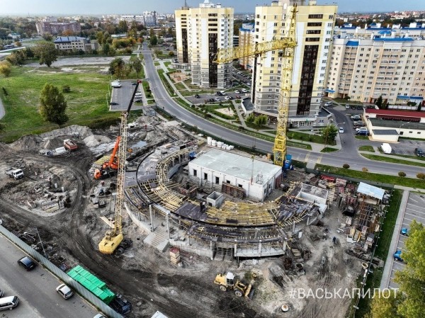 Немного осеннего Бреста. Красивый фото с высоты
             
                Немного осеннего Бреста. Красивый фото с высоты