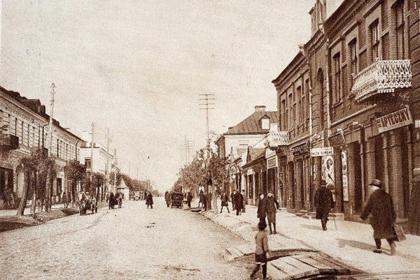 Раньше и сейчас. Брест, ул. Советская
             
                Раньше и сейчас. Брест, ул. Советская
