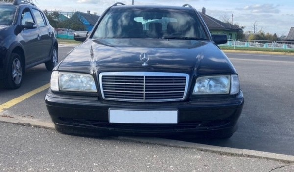 Житель Ивацевичей купил Mercedes-Benz за $2 000, а машина оказалась «трупом» Житель Ивацевичей купил Mercedes-Benz за $2 000, а машина оказалась «трупом»