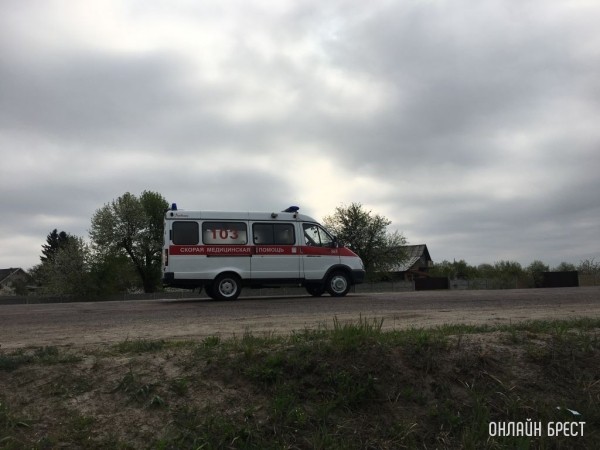 23-летняя девушка из Брестской области попала под поезд. Ее состояние врачи оценивают как тяжелое 23-летняя девушка из Брестской области попала под поезд. Ее состояние врачи оценивают как тяжелое