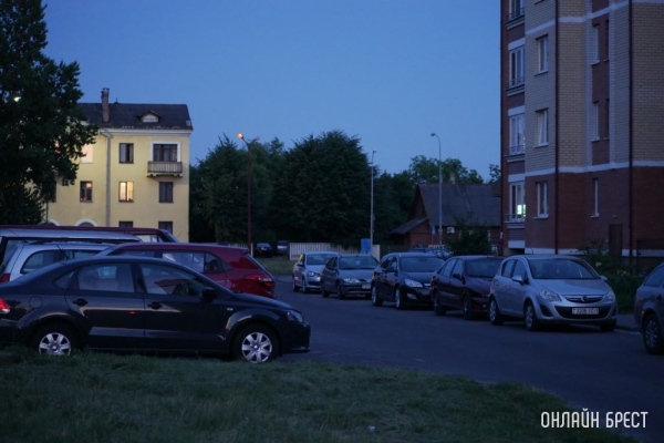 «Остаток долга так и не вернули». Стоит ли продавать машину родственникам или друзьям «Остаток долга так и не вернули». Стоит ли продавать машину родственникам или друзьям