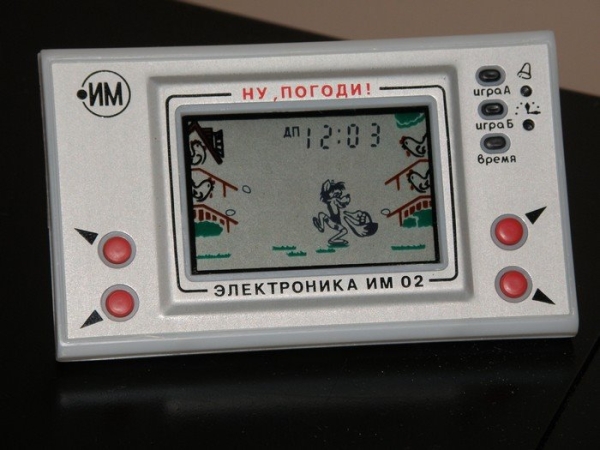 Как выглядели ноутбук, микроволновка и планшет в СССР Как выглядели ноутбук, микроволновка и планшет в СССР