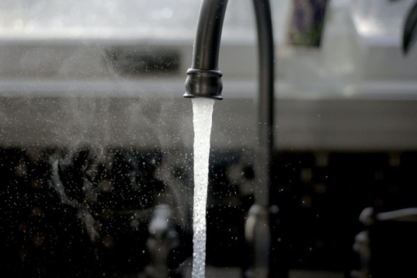 Где горячая вода? Жительница Бреста возмущена Где горячая вода? Жительница Бреста возмущена