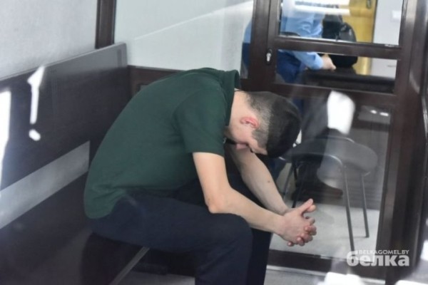 Молодой белорус в День рождения получил 11 лет тюрьмы за граффити на стене. Что он изображал? Молодой белорус в День рождения получил 11 лет тюрьмы за граффити на стене. Что он изображал?