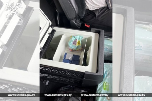 Брестские таможенники обнаружили спрятанные в грузовике 500 пуль Брестские таможенники обнаружили спрятанные в грузовике 500 пуль