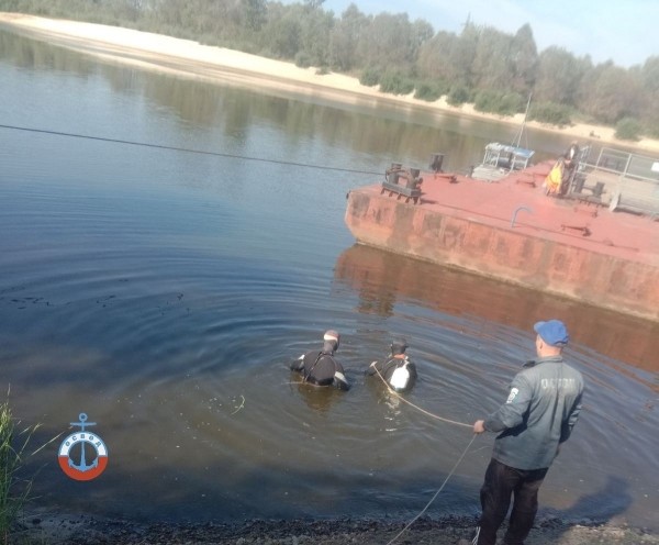 «Лада» скатилась в Припять в Гомельской области. Как это произошло? «Лада» скатилась в Припять в Гомельской области. Как это произошло?