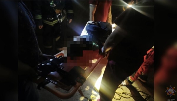 В Минске мальчик играл в заброшке и провалился в подвал с высоты 5 метров В Минске мальчик играл в заброшке и провалился в подвал с высоты 5 метров