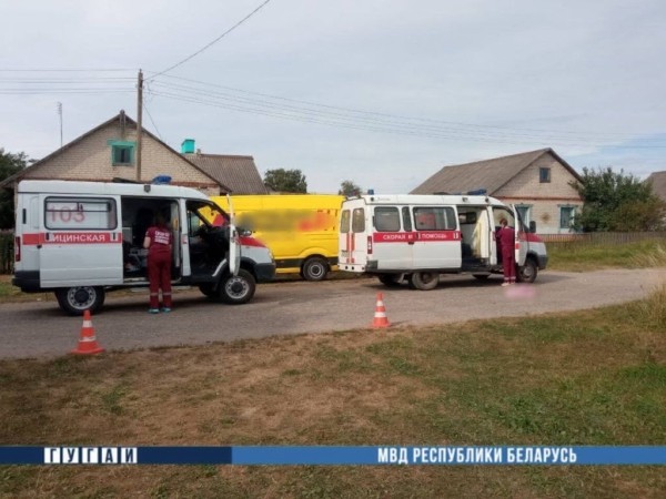 Автомобиль насмерть сбил полуторагодовалого ребенка в Гомельской области Автомобиль насмерть сбил полуторагодовалого ребенка в Гомельской области