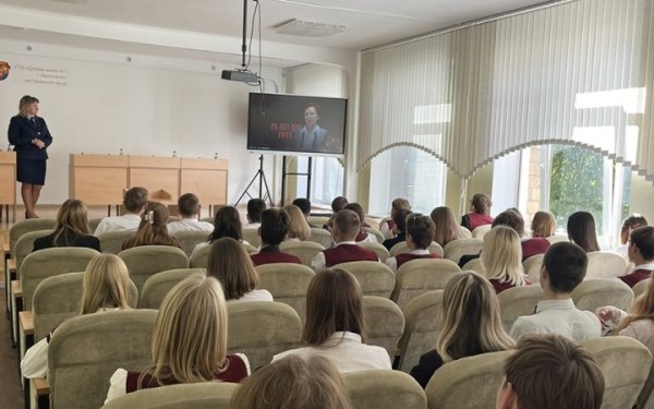 Житель Барановичей избил парня и девушку, потому что ему не понравилось их поведение Житель Барановичей избил парня и девушку, потому что ему не понравилось их поведение