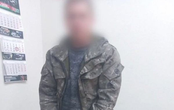В Беларуси мужчина задушил возлюбленную - якобы в порыве страсти В Беларуси мужчина задушил возлюбленную - якобы в порыве страсти