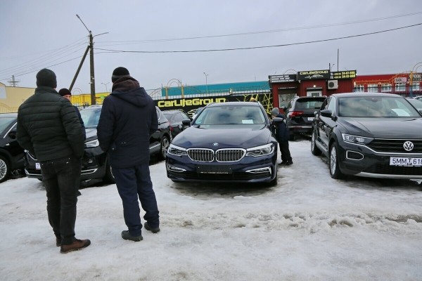 «Приклеили $1 000 за уборку салона!» Белорус отдал Chevrolet в автохаус и очень удивился методам реализации «Приклеили $1 000 за уборку салона!» Белорус отдал Chevrolet в автохаус и очень удивился методам реализации