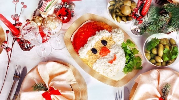 Топ 10-вредных продуктов на праздничном столе, которыми не стоит увлекаться, а лучше исключить Топ 10-вредных продуктов на праздничном столе, которыми не стоит увлекаться, а лучше исключить