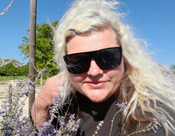 Дальнобойщица из Беларуси рассказала о рабочих буднях в Европе Дальнобойщица из Беларуси рассказала о рабочих буднях в Европе