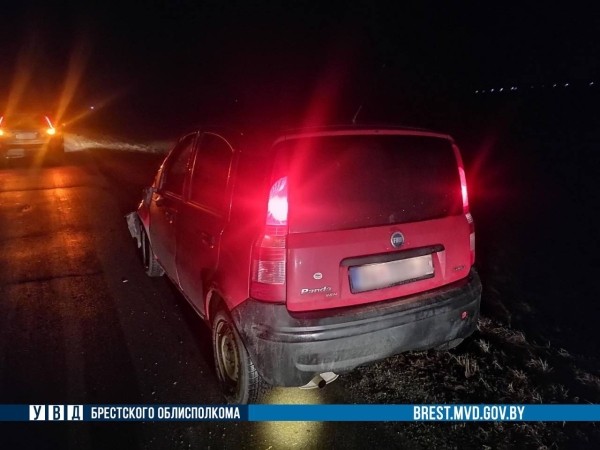 Водитель насмерть сбил женщину на М1 в Брестской области Водитель насмерть сбил женщину на М1 в Брестской области