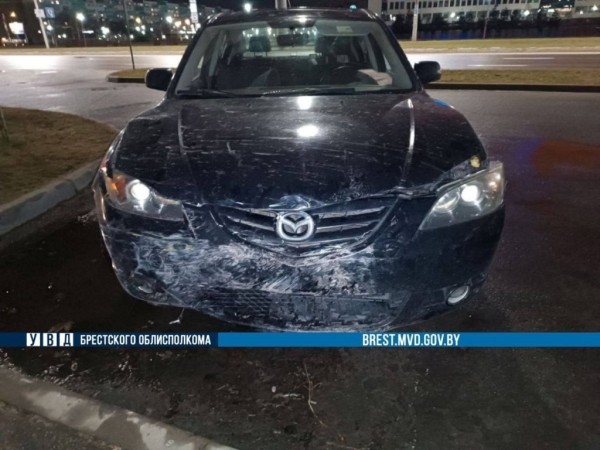 В Бресте водитель такси врезался в Mazda В Бресте водитель такси врезался в Mazda