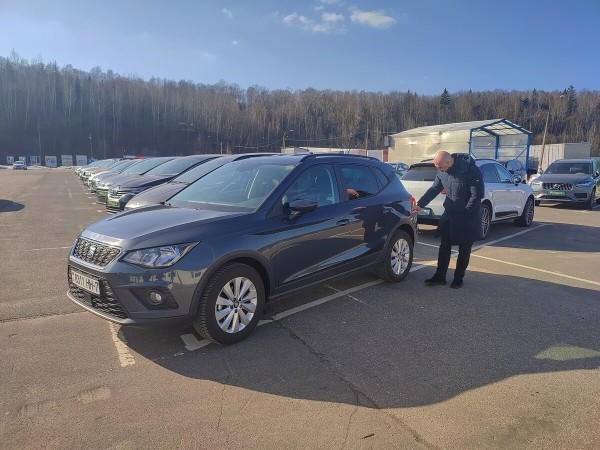 «Год простоял в Литве!». Белорус не может продать 4-летний Seat Arona с мизерным пробегом «Год простоял в Литве!». Белорус не может продать 4-летний Seat Arona с мизерным пробегом
