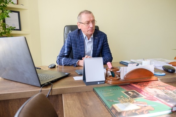 «Месяц-два можем не повышать цены». Как изменятся прайсы новых авто в ближайшее время «Месяц-два можем не повышать цены». Как изменятся прайсы новых авто в ближайшее время