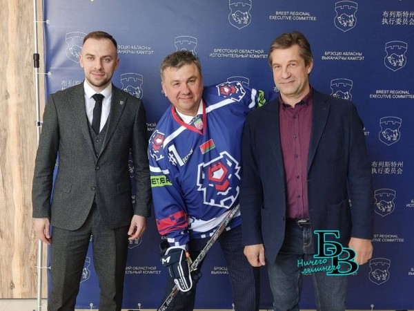 Юрий Шулейко встретился с игроками хоккейного клуба «Брест» Юрий Шулейко встретился с игроками хоккейного клуба «Брест»
