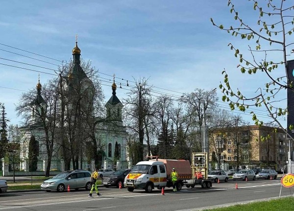 Брест к майским праздникам обновляет центральные улицы Брест к майским праздникам обновляет центральные улицы
