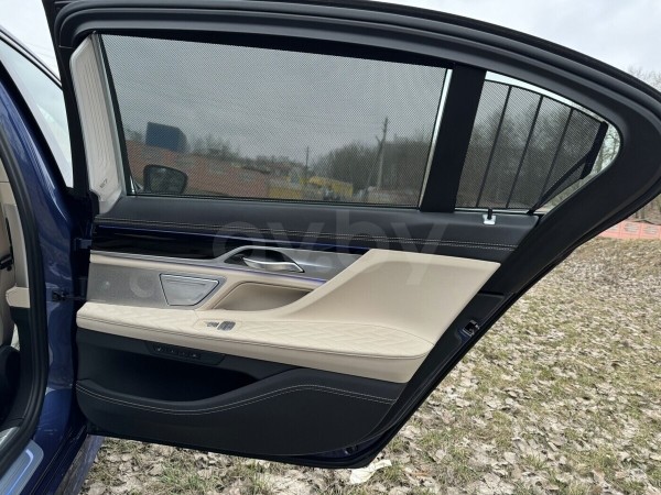 330 км/ч. В Беларуси на продажу выставили эксклюзивный седан BMW. Почём? 330 км/ч. В Беларуси на продажу выставили эксклюзивный седан BMW. Почём?