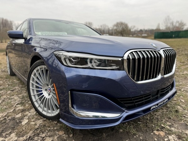 330 км/ч. В Беларуси на продажу выставили эксклюзивный седан BMW. Почём? 330 км/ч. В Беларуси на продажу выставили эксклюзивный седан BMW. Почём?