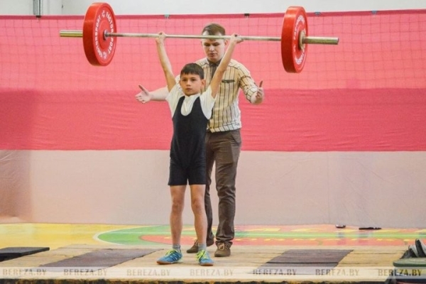 В Брестской области проходит турнир по тяжелой атлетике