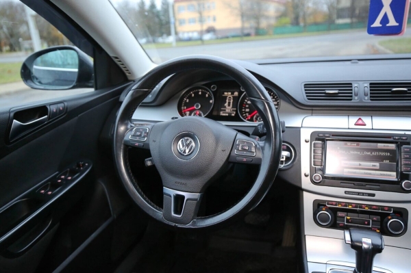 Белорус купил бензиновый VW Passat (B6) за $6 800. Проверили, стоил ли он своих денег Белорус купил бензиновый VW Passat (B6) за $6 800. Проверили, стоил ли он своих денег