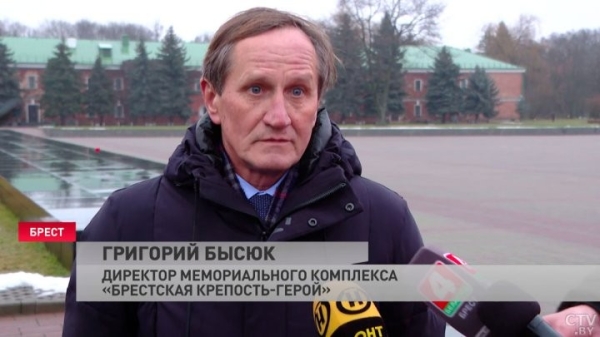 Путин наградил директора Брестской крепости орденом Дружбы Путин наградил директора Брестской крепости орденом Дружбы