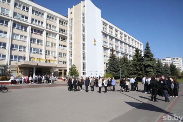 В спокойной обстановке и без удалений. Как в Брестской области прошел централизованный экзамен В спокойной обстановке и без удалений. Как в Брестской области прошел централизованный экзамен