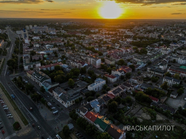 Красивый фотографии сегодняшнего Бреста
             
                Красивый фотографии сегодняшнего Бреста