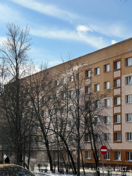 Читатель: Брест, политех, общежитие. Это что?
             
                Читатель: Брест, политех, общежитие. Это что?