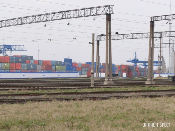 Предприятия-экспортёры Брестской области заработали в 2021 году 1,5 млрд долларов Предприятия-экспортёры Брестской области заработали в 2021 году 1,5 млрд долларов